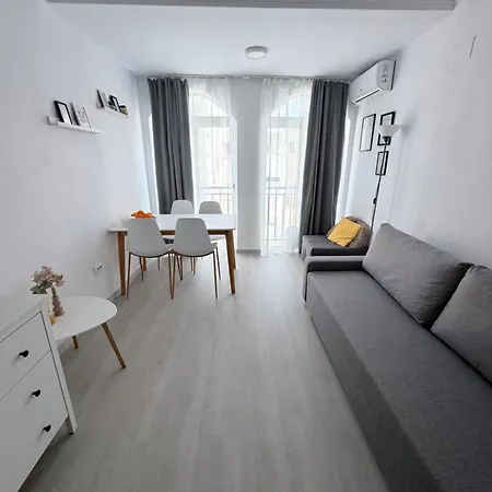 Apartment Two- Story Near The Sea 5 Minutes *