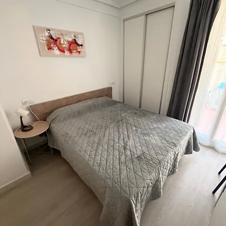 Two- Story Near The Sea 5 Minutes Apartment Torrevieja